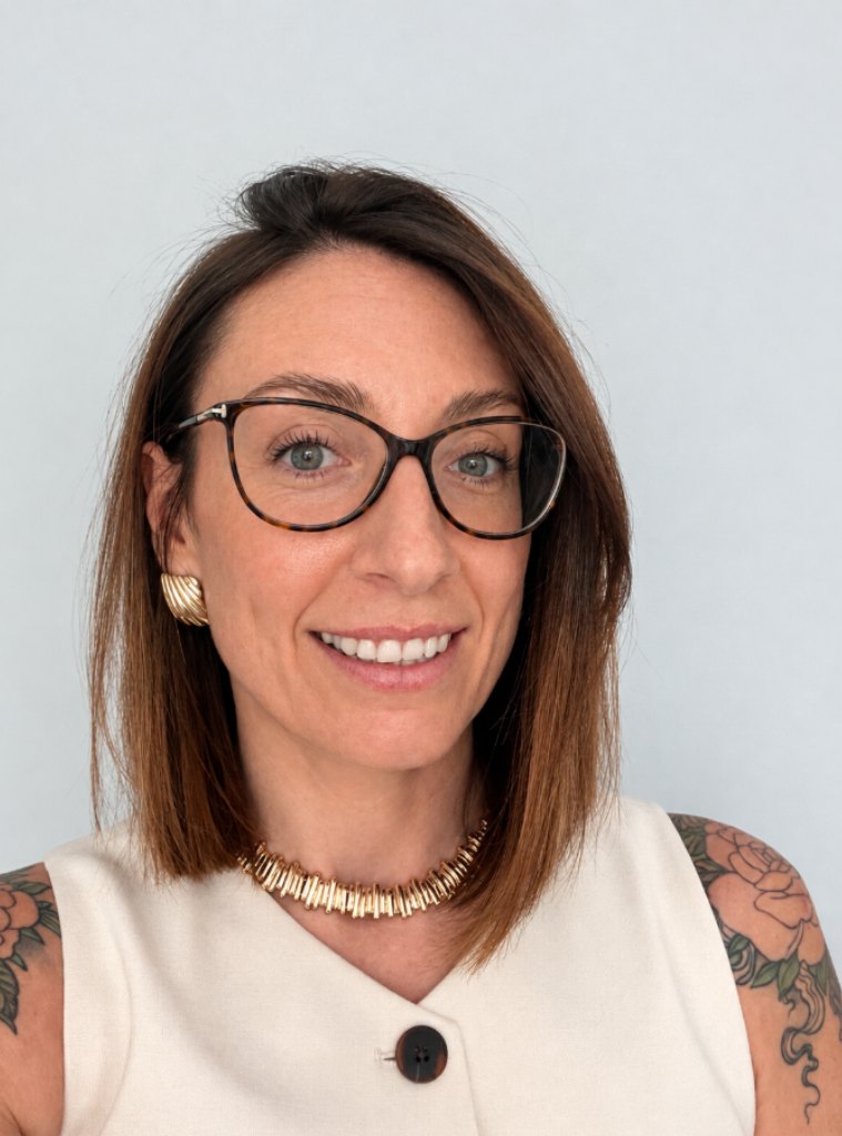 Jen, founder of Zella Studios